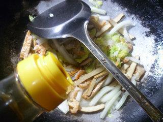开洋香干炒白菜的做法步骤9