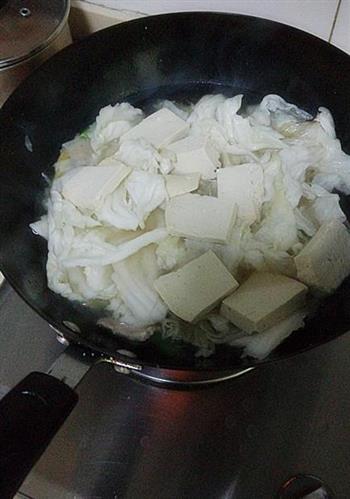 海参白菜炖豆腐的做法步骤5