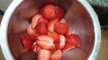 草莓可可慕斯蛋糕的做法步骤8