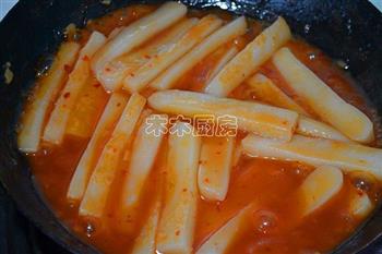 韩式辣酱炒年糕的做法步骤8