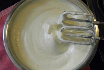 鲜果奶油蛋糕卷的做法步骤3