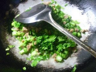 牛肉丸油菜蕻炒饭的做法步骤6