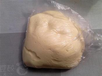 葡萄干椰蓉面包的做法步骤6