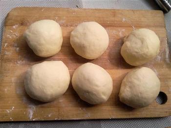 葡萄干椰蓉面包的做法步骤7