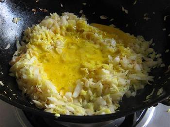白菜虾皮炒鸡蛋的做法图解7