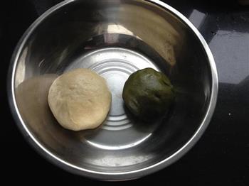 紫薯蛋黄抹茶酥的做法步骤2