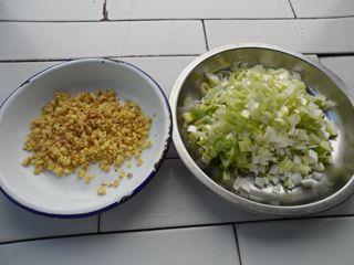 葫芦青椒猪肉饺的做法步骤3