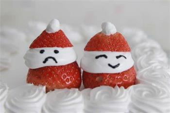 圣诞草莓雪人蛋糕的做法图解13