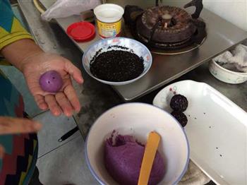 紫薯糯米麻团的做法步骤1