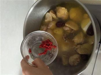 猴头菇山药炖土鸡汤的做法图解12