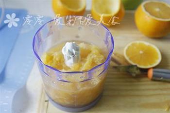 牛奶橙汁果冻的做法图解2