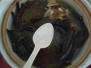海鲜排骨汤的做法图解6