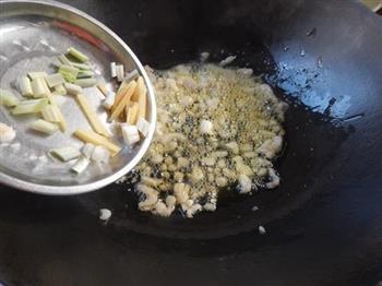 大白菜炖宽粉的做法图解7