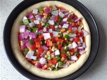 七彩鲜蔬培根披萨的做法图解11