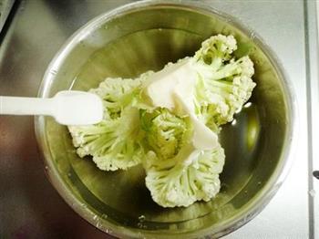 培根干锅花菜的做法步骤2