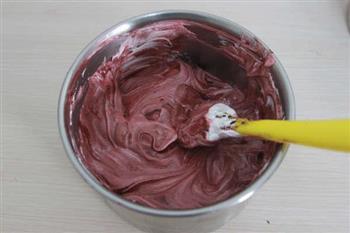 红丝绒糖霜蛋糕卷的做法图解10