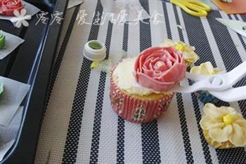 玫瑰花纸杯蛋糕的做法步骤19