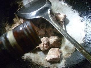 雪菜蚕豆排骨汤的做法步骤3
