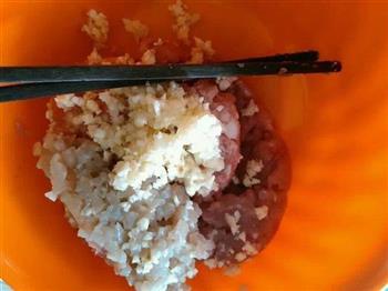 饺子皮灌汤包的做法步骤5
