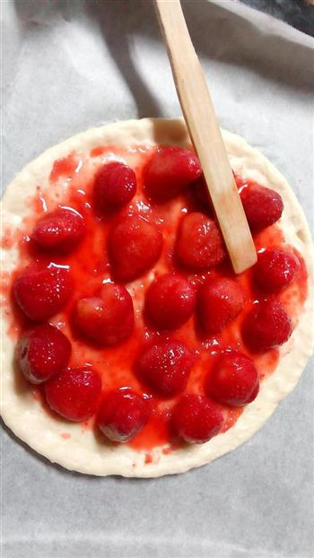 草莓披萨的做法步骤14