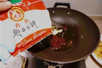 香辣鲜虾土豆干锅的做法步骤10