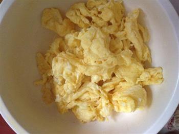 金针菇炒蛋的做法步骤4