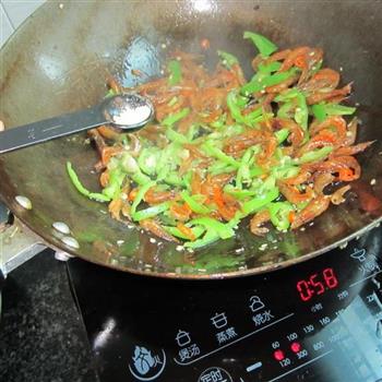 青椒丝炒干虾的做法步骤9