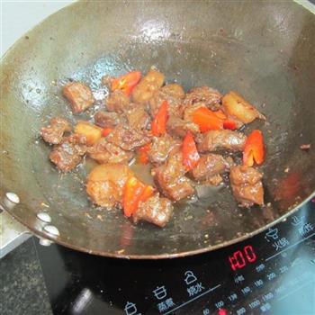 西芹红烧肉的做法步骤12