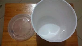蜂蜜自制酸奶的做法步骤1