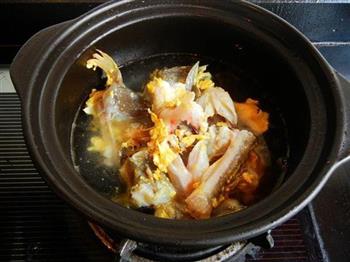 秀珍菇炖海鲶鱼的做法步骤7