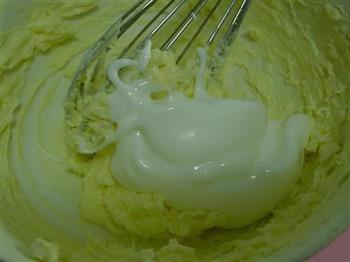 奶油霜裱花生日蛋糕的做法步骤10