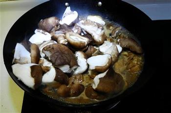 白菜香菇烧鸡块的做法步骤10