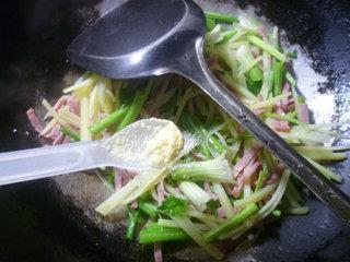 培根芹菜炒土豆的做法步骤9