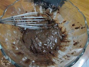巧克力装饰蛋糕的做法步骤2