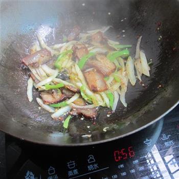 青椒白菜梗子炒腊肉的做法图解6