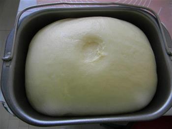 椰蓉奶黄馅花脸熊面包的做法步骤5