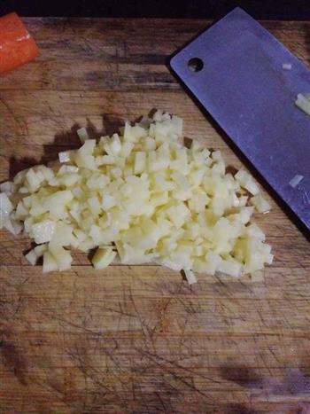 蔬菜虾皮土豆泥的做法步骤2