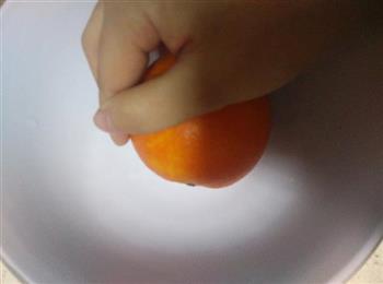 香橙蒸蛋的做法步骤2