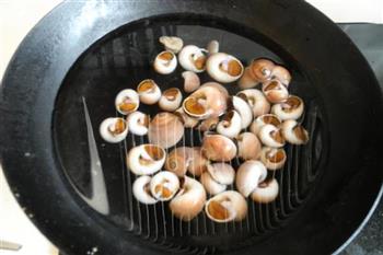水煮香螺的做法步骤3