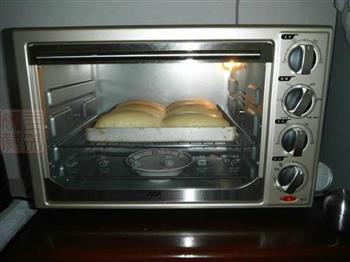 照烧沙拉肉松面包的做法步骤10