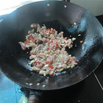 蒜米豆角炒肉的做法步骤6