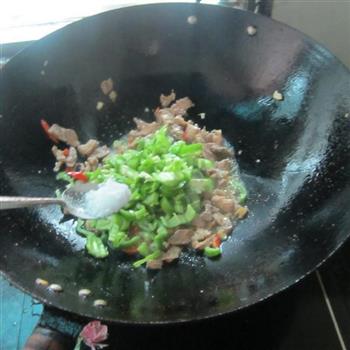 蒜米豆角炒肉的做法步骤8