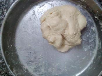 奶味手撕面包的做法步骤3