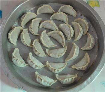 猪肉韭菜蒸饺的做法步骤5