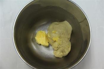 蛋黄面包的做法步骤4