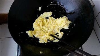 西红柿炒鸡蛋盖饭的做法步骤4