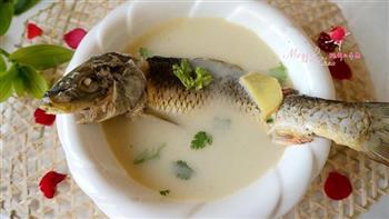 鲜美的鲤鱼汤的做法图解8