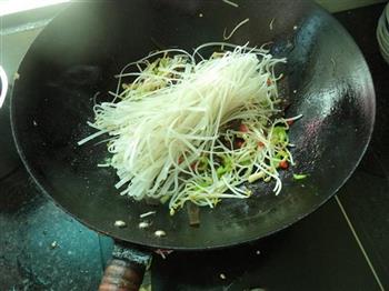 海带芽菜炒粉的做法图解9