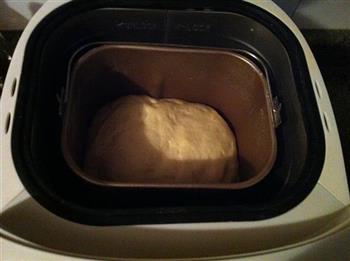 枣泥辫子面包的做法步骤1