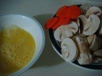 火鸡肉片蘑菇汤的做法步骤4